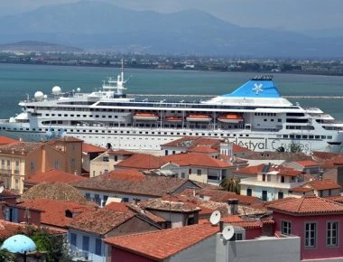 Πτώση στις αφίξεις κρουαζιερόπλοιων στην Ελλάδα λόγω γεωπολιτική αστάθειας σε Τουρκία και Α.Μεσόγειο